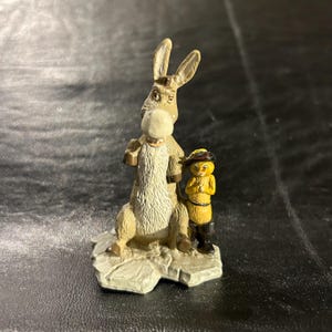 2007 Shrek Donkey and Puss in Boots Figure