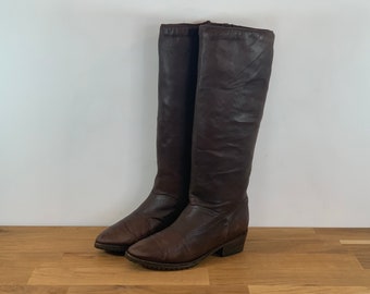 Vintage Brown Leather Below The Knee Low Heel Winter Boots Size 35.5 EU