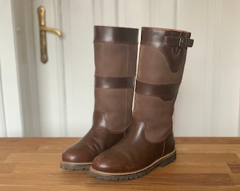 Vintage Brown Leather And Suede Flat Below The Knee Mid Calf Winter Lined Boots Size 36 EU