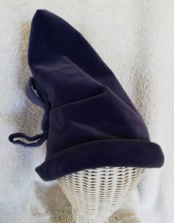 1960s Purple velvet pixie hat