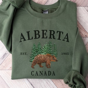 Canada Sweatshirt, Alberta Canada Crewneck, Canadian Shirt, Canada Grizzly Bear Pullover, Canada Gift, Canada Souvenir