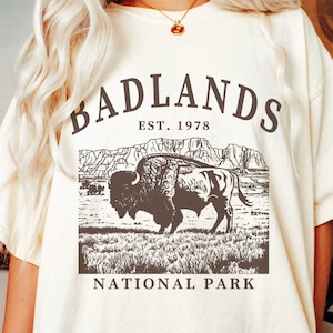 Badlands National Park Tshirt Gift Tee, Bison South Dakota Buffalo