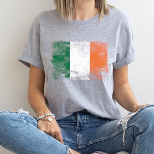 Distressed Irish Flag Shirt, Ireland Love Tshirt Souvenir, Ireland Tee Gifts