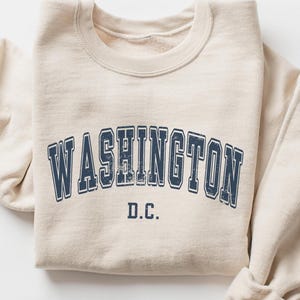 Washington DC Crewneck Sweatshirt Gift Pullover Souvenir