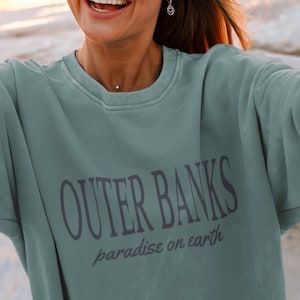 Outer Banks North Carolina Beach Crewneck Sweatshirt Gift, Unisex Comfort Colors Pullover Souvenir