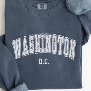 Washington DC Comfort Colors® Crewneck Sweatshirt Gift Souvenir Apparel