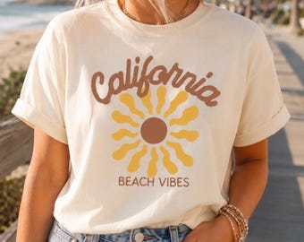 Camiseta de playa californiana Comfort Colors, regalo ideal para vacaciones en la costa.