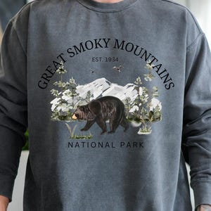 Great Smoky Mountains National Park Comfort Colors® Crewneck Sweatshirt Gift Souvenir Apparel