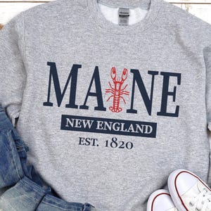 Maine Lobster Crewneck Sweatshirt: Coastal Gift