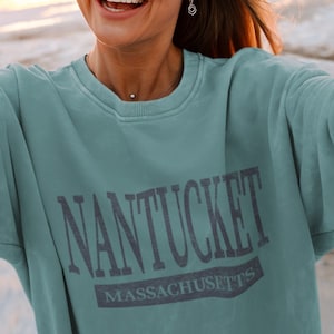 Nantucket Massachusetts Crewneck Beach Sweatshirt Gift