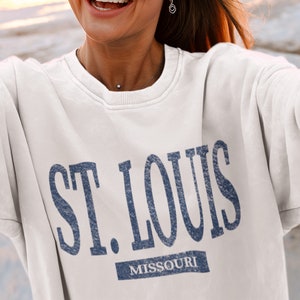 St Louis Sweatshirt, Womens St Louis Missouri Crewneck, St Louis Gifts, Mens Missouri Pullover