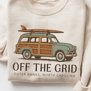 Outer Banks North Carolina Retro Beach Crewneck Sweatshirt Gift Souvenir