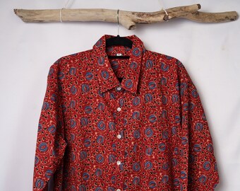 Chemise manche longue 100% coton à motif vintage, imprimé au bloc, ornements floraux