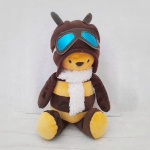 plushie bee sewing pattern and tutorial with aviator hat and goggles.