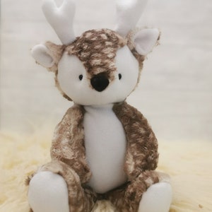 plush reindeer sewing pattern and tutorial easy memory bear pdf image 2