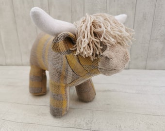 Highland cow sewing pattern and tutorial suitable for plush toys memory bears