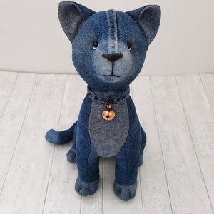 sitting cat sewing pattern and tutorial