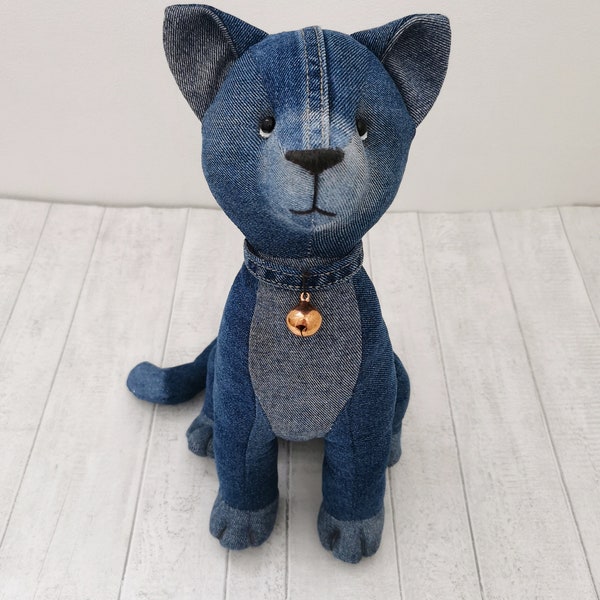 sitting cat sewing pattern and tutorial