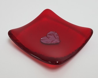 Red Glass Heart Ring Dish, Love in the Lakes Small Fused Glass Trinket Dish with Copper Heart, Artisanal Valentine Gift, Red Bedroom Décor