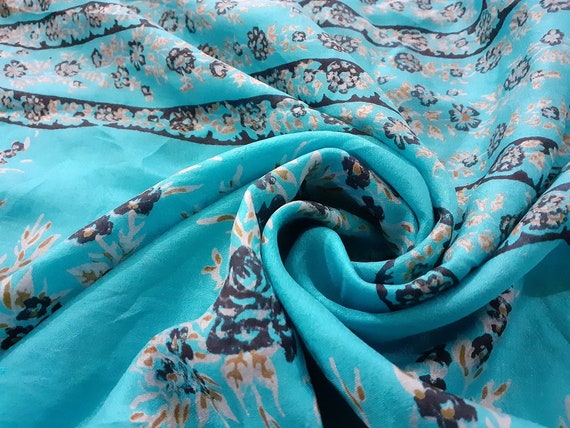 Vintage Indian Turquoise Pure Silk Saree Floral Printed Saree Deco Sari Craft Fabric Dressmaking,Crafting,Home Decor Silk Sari 5 Yard Fabric