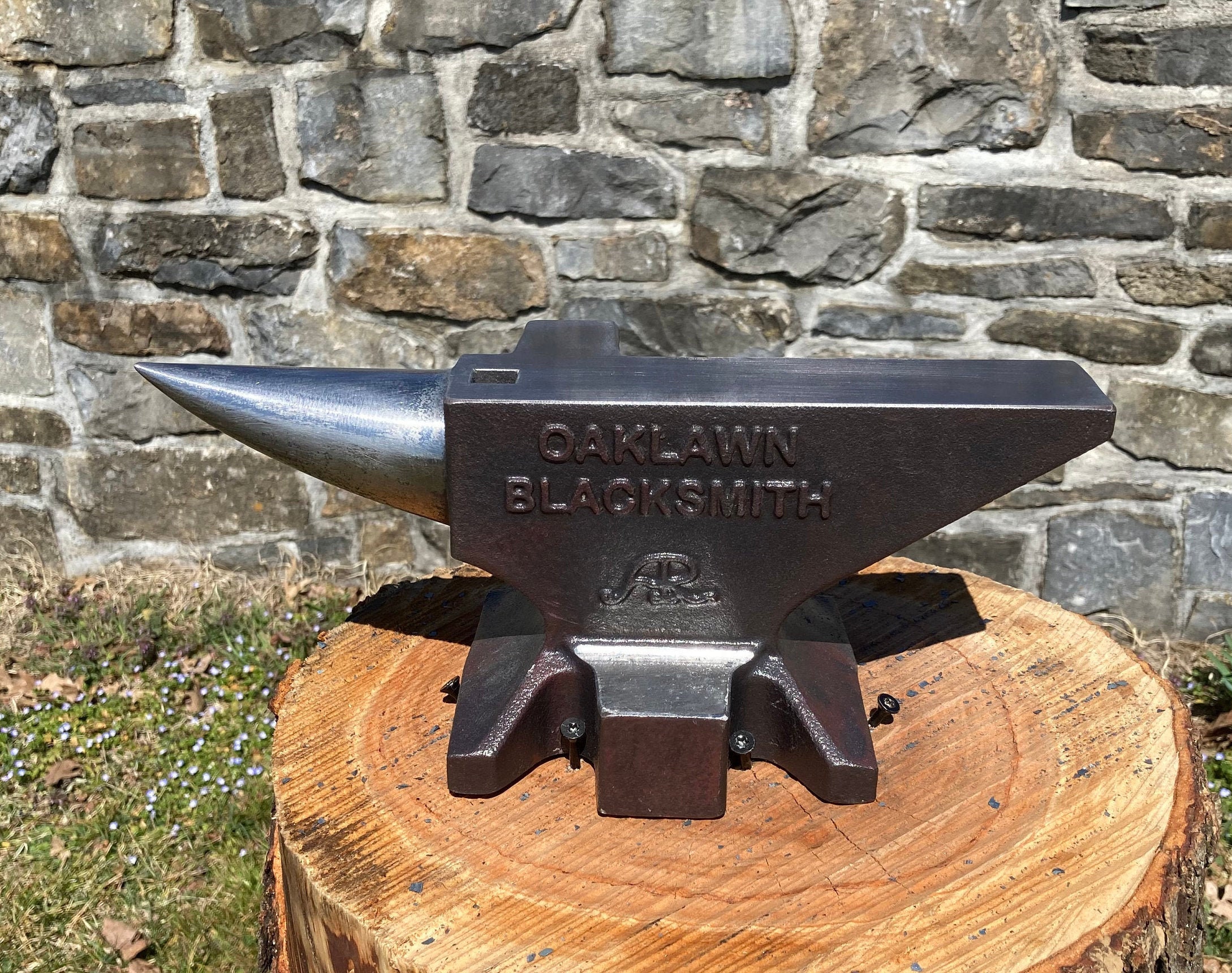 Awesome Blacksmithing Anvil Stand from Oak Log 