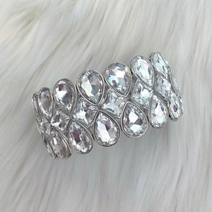 Silver clear rhinestone stretch bracelet, teardrop crystal bracelet, bikini competition bracelet, wedding bridal stretch bracelet