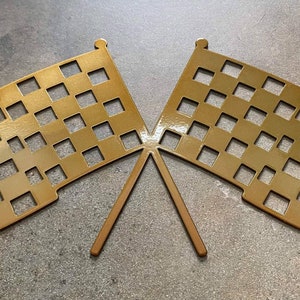 Checkered Flags Metal Wall Hanging: Racing Decor