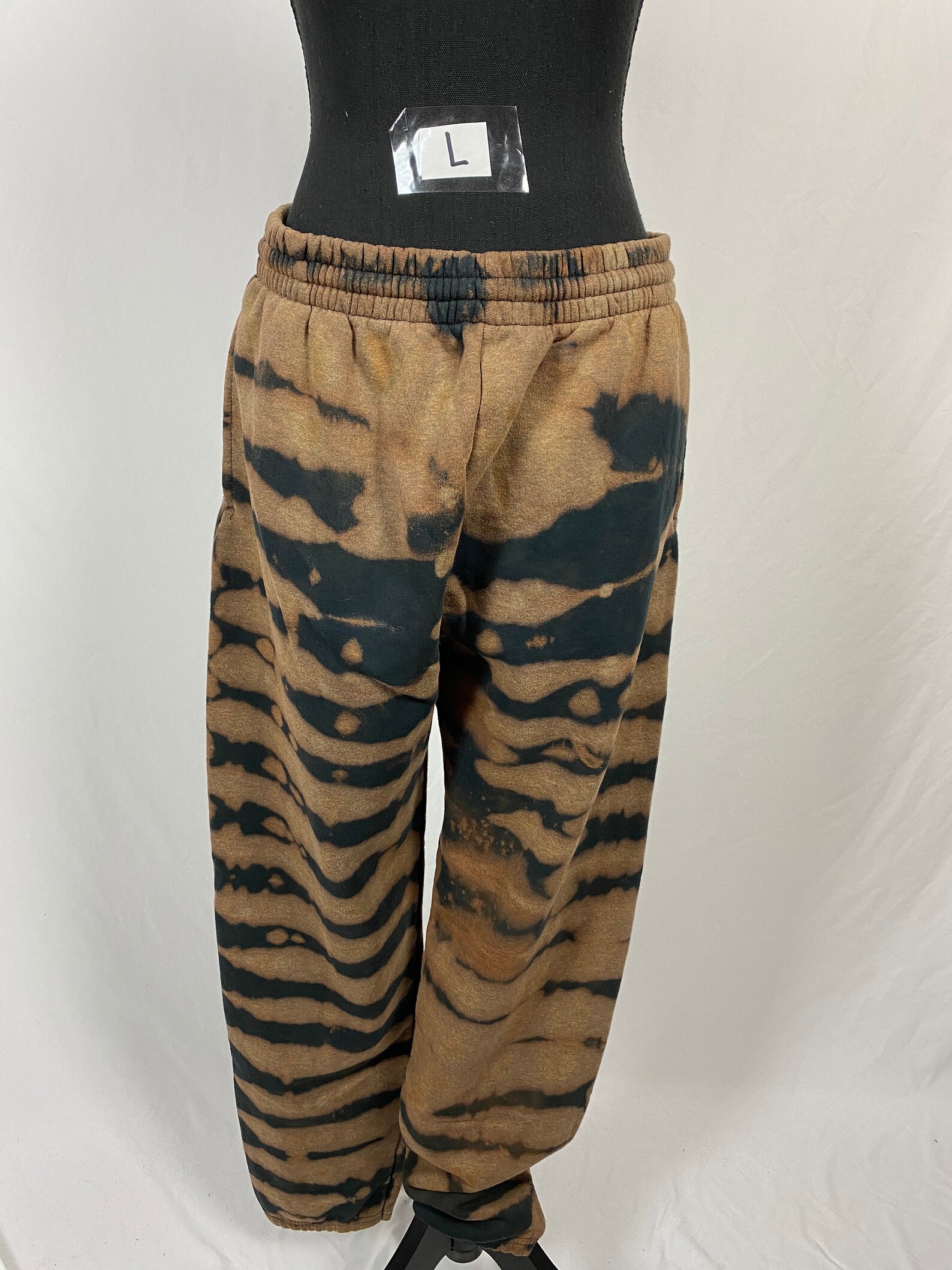 bleach sweatpants diy