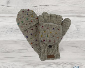 Fäustlinge aus Wolle für Damen mit Punkten – handgestrickte Winterhandschuhe für Spaziergänge (Modell "Lill")