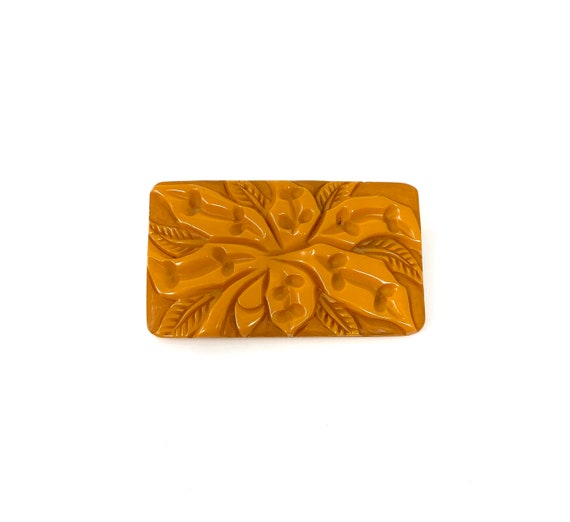 Vintage Butterscotch Bakelite Carved Pin, 1930s Br