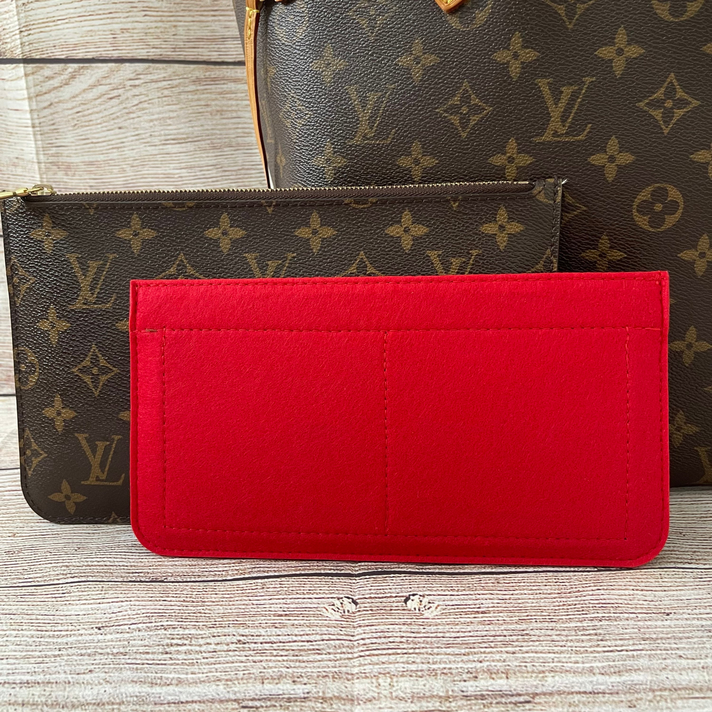 LV 4 bags and 1 Supreme wallet personal collecton - clothing