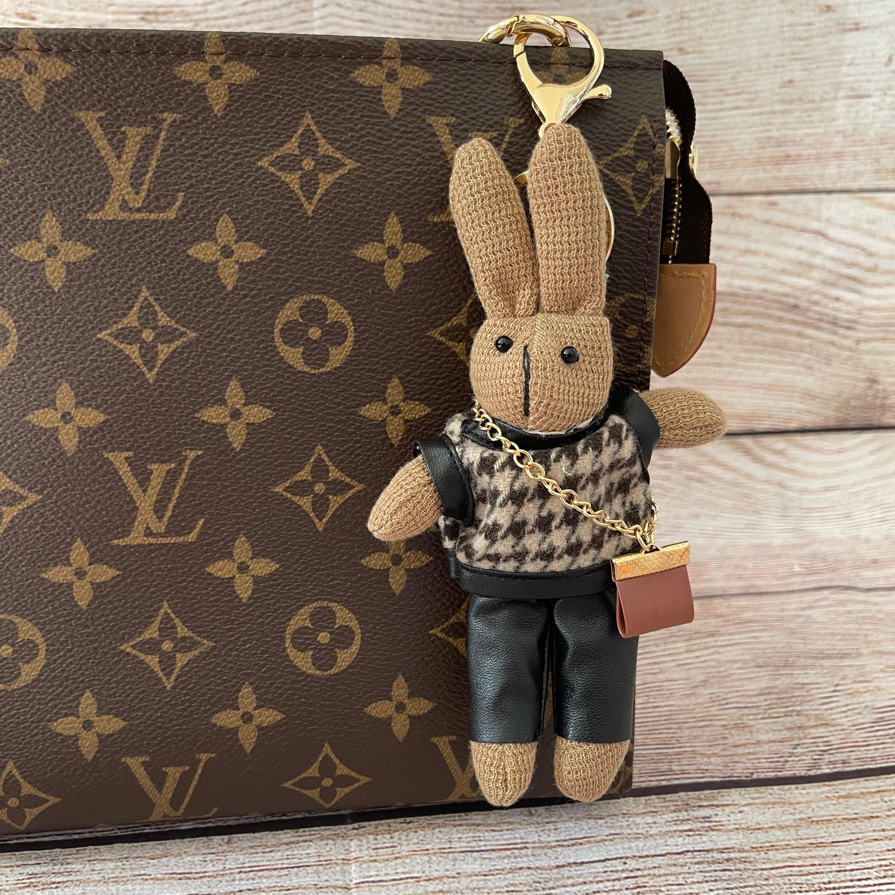 Buy SHOP for the LOOK 5 Pearl Add-on Chain Strap Bunny Bag Online in India  