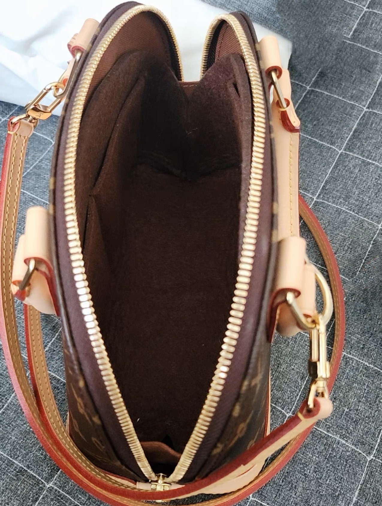 EverToner Felt Insert Bag Organizer Bag Fits For LV Alma BB PM Insert Bag  in Bag Travel Purse Portable Cosmetic Base Shaper - AliExpress