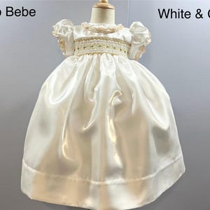新しいブティックデザイン 手刺繍スモックドレス 子供用 女の子 ホワイト＆ゴールド刺繍 チャオベベ 永遠の宝物