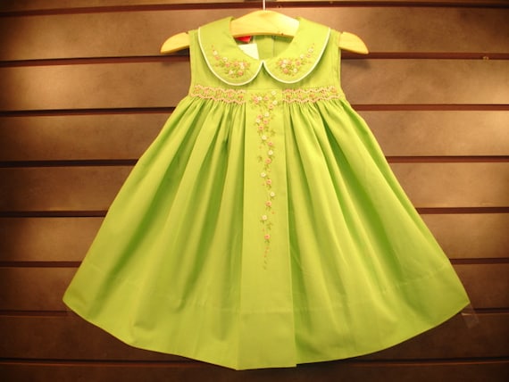 New Boutique Design Hand Embroidered Smocked Dress Children Baby Girl GREEN Ciao Bebe New Boutique Design Hand Embroidered Smocked Dress Children Baby Girl GREEN Ciao Bebe