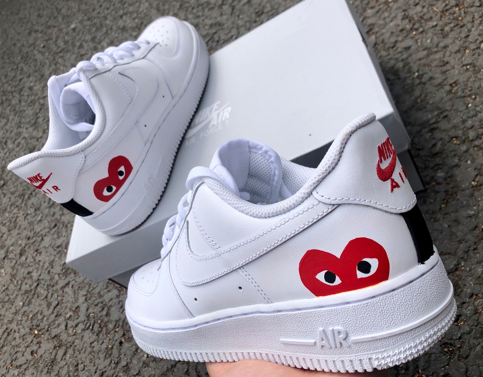 Найк с сердечками. Nike Air Force 1 Heart. Nike Force Heart. Nike Air Force Heart. Nike Air Force Chrome Hearts.