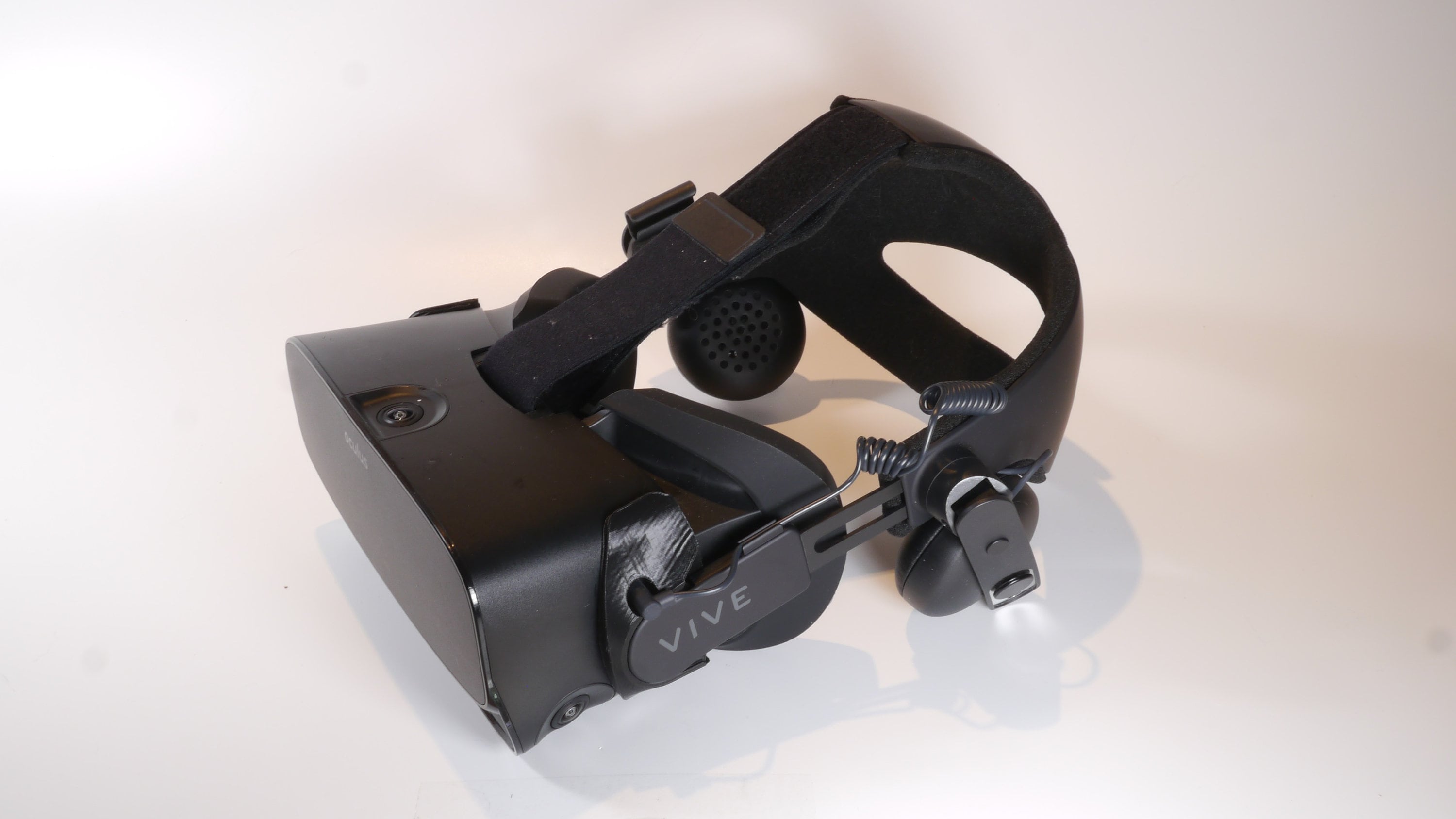 Adapters for Oculus Rift-s to Vive Audio -