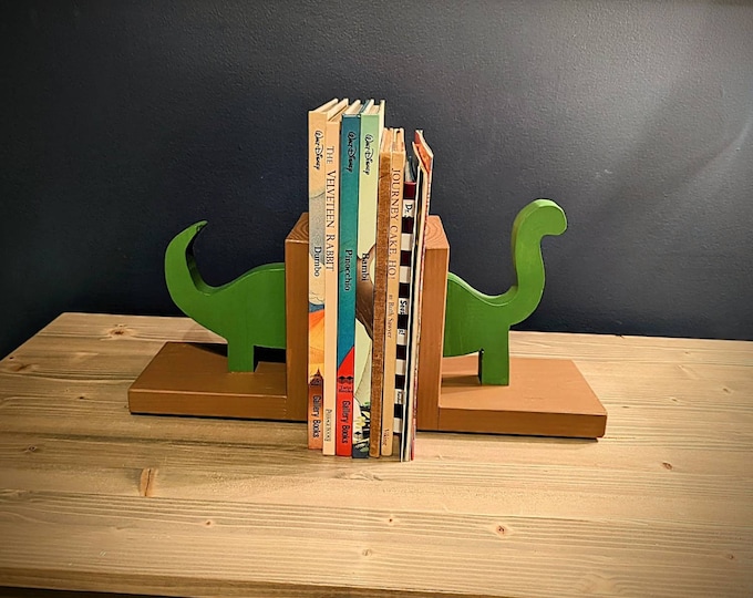 Animal bookends