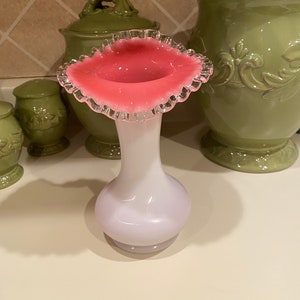 Fenton Peach Crest Vintage Jack in the Pulpit Vase