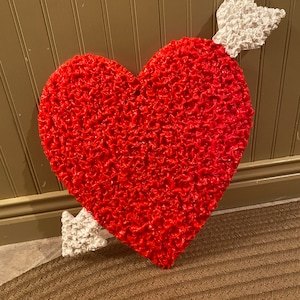 Red Heart Vintage Popcorn Plastic Decoration