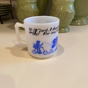 Hazel Atlas Nature/Children Scene Milk Glass Mug - 1950&#39;s