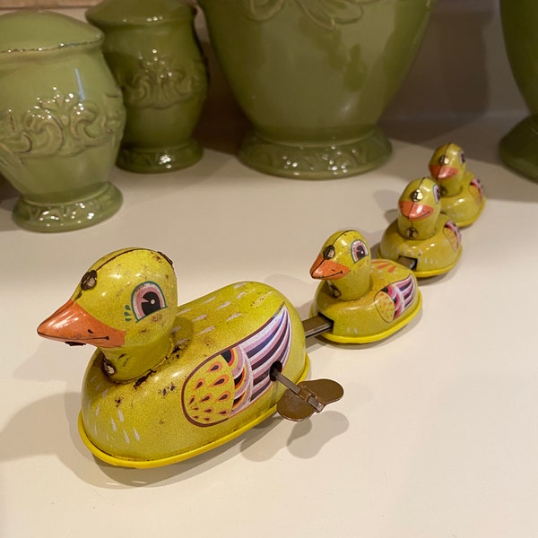 Wind Up Duck Family of 4 - Vintage 1960's Toy