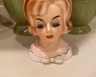 ヴィンテージ ビンテージ レディヘッドベース 陶器製の置物花瓶 薄紫と