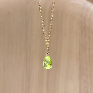 Peridot Necklace, August Birthstone Necklace, Dainty Peridot Necklace, Silver Peridot Necklace, Peridot Gemstone Jewelry,