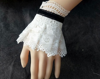 White Lace Cuff Bracelet,White Bracelet,Lace Wrist Cuff, Ruffled Lace Cuff Bracelet,Bohemian Wrist cuff,Gothic Cuffs