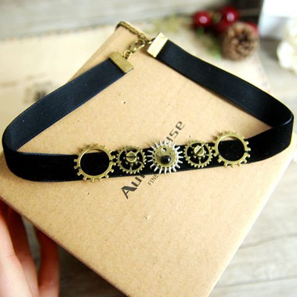 Handmade Steampunk Gear Choker Necklace,Black Steampunk Choker