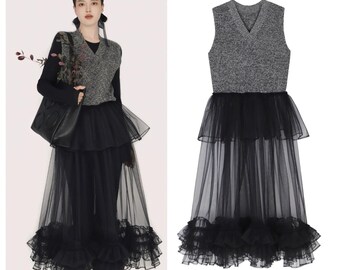 Mesh-Paneled Wool Vest Dress with Lace Trim Layered Sheer Puff Skirt for Stylish Overlap Fashion