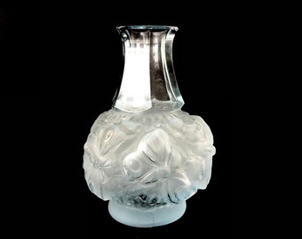 Petit vase oeuf ancien fin XIXe verre dépoli émaillé à la main façon