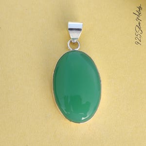 Chrysoprase Pendant - 925 Silver Sterling Pendant - Natural Gemstone Pendant - Women Everyday Necklace - Perfect Gift For Her Or Mom