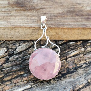 Natural Beautiful Rose Quartz Pendant.. The Best Gift For Yourself.. Natural Rose Quartz Jewelry.. Sterling Silver Pendant.. Women Necklace